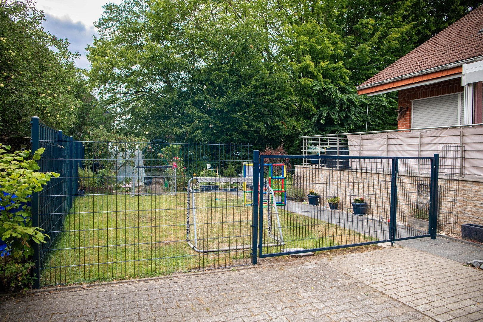Prodej domu 238 m², pozemek 660 m², Münster, Severní Porýní-Vestfálsko Prodej domu 238 m², pozemek 660 m², Münster, Severní Porýní-Vestfálsko
