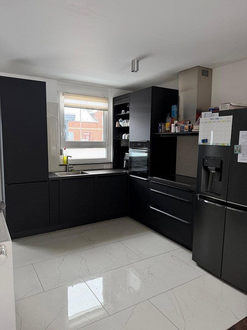 Prodej domu 119 m², pozemek 395 m², Norderstedt, Šlesvicko-Holštýnsko Prodej domu 119 m², pozemek 395 m², Norderstedt, Šlesvicko-Holštýnsko