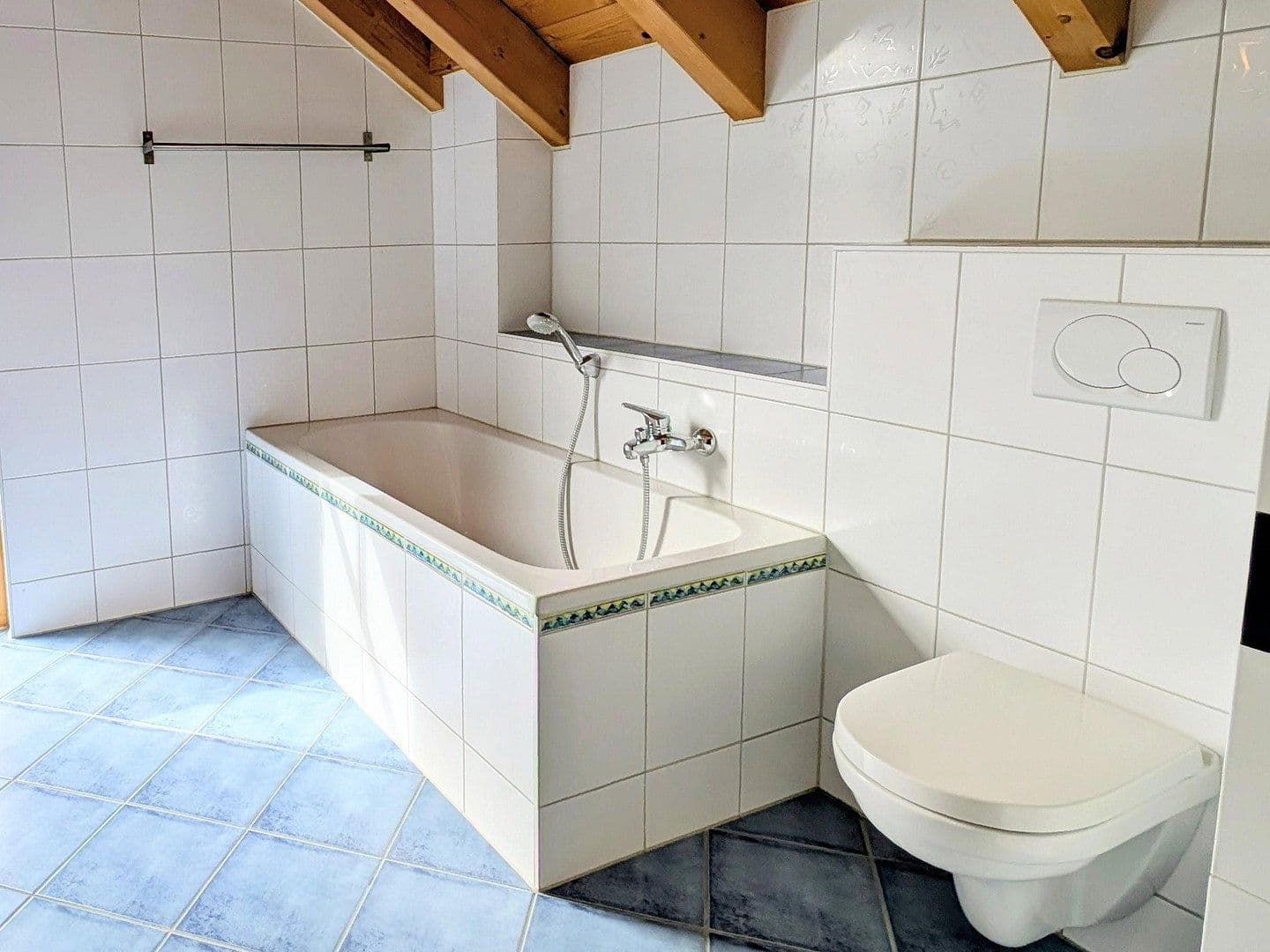 Prodej domu 180 m², pozemek 530 m², Bad Kreuznach, Porýní-Falc Prodej domu 180 m², pozemek 530 m², Bad Kreuznach, Porýní-Falc