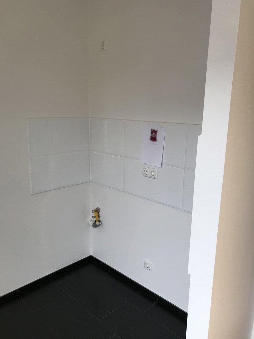 Pronájem bytu 1+1 28 m², Heidenheimerstrasse 20, Garching, Bavorsko Pronájem bytu 1+1 28 m², Heidenheimerstrasse 20, Garching, Bavorsko
