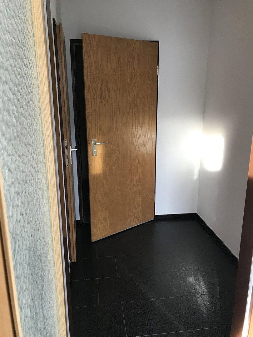 Pronájem bytu 1+1 28 m², Heidenheimerstrasse 20, Garching, Bavorsko Pronájem bytu 1+1 28 m², Heidenheimerstrasse 20, Garching, Bavorsko