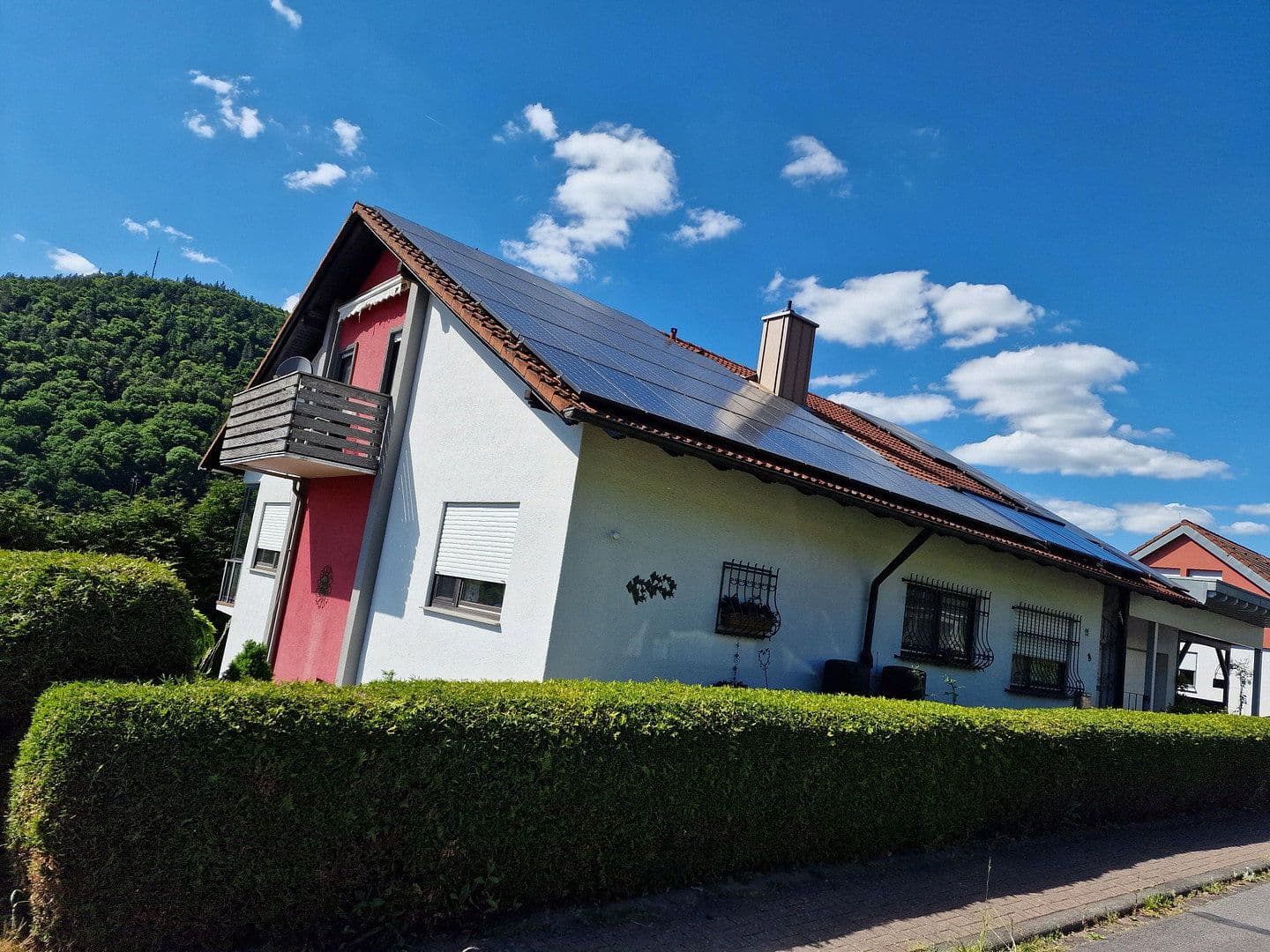 Prodej domu 186 m², pozemek 534 m², Neuwiesenweg 1, Weilbach, Bavorsko Prodej domu 186 m², pozemek 534 m², Neuwiesenweg 1, Weilbach, Bavorsko