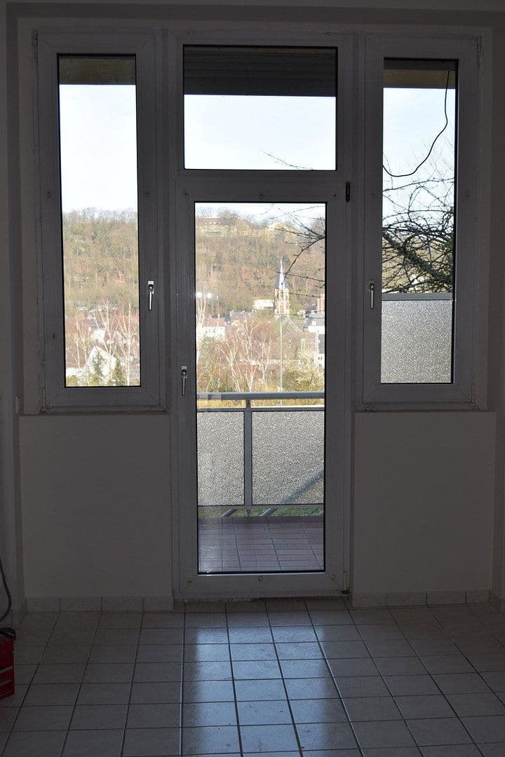 Pronájem bytu 2+1 108 m², Wuppertal, Severní Porýní-Vestfálsko Pronájem bytu 2+1 108 m², Wuppertal, Severní Porýní-Vestfálsko