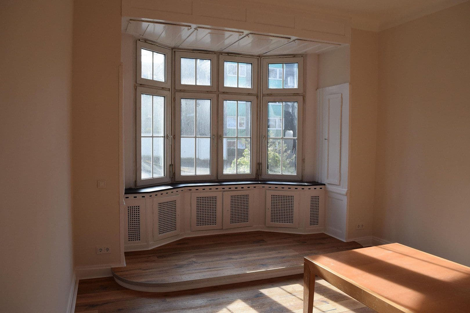 Pronájem bytu 2+1 108 m², Wuppertal, Severní Porýní-Vestfálsko Pronájem bytu 2+1 108 m², Wuppertal, Severní Porýní-Vestfálsko