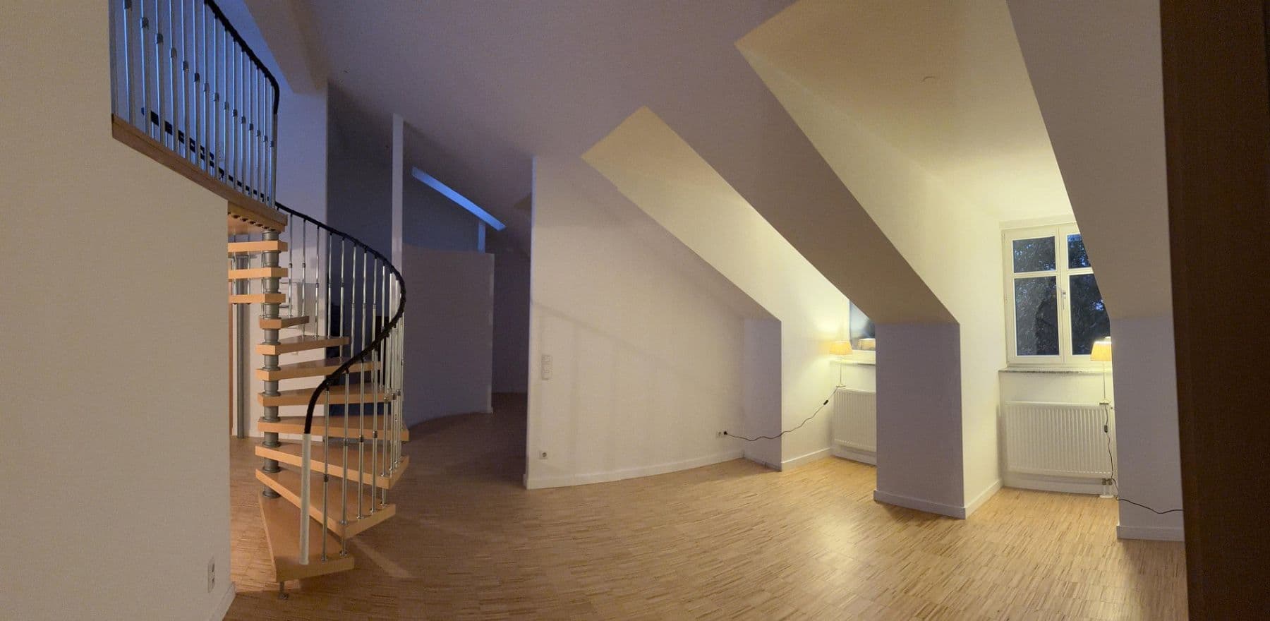 Pronájem bytu 2+kk 98 m², Uferstraße 19, Leipzig, Sasko Pronájem bytu 2+kk 98 m², Uferstraße 19, Leipzig, Sasko