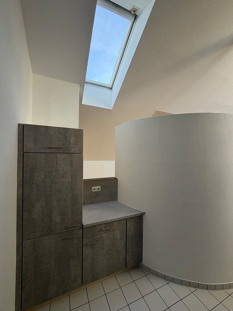 Pronájem bytu 2+kk 98 m², Uferstraße 19, Leipzig, Sasko Pronájem bytu 2+kk 98 m², Uferstraße 19, Leipzig, Sasko