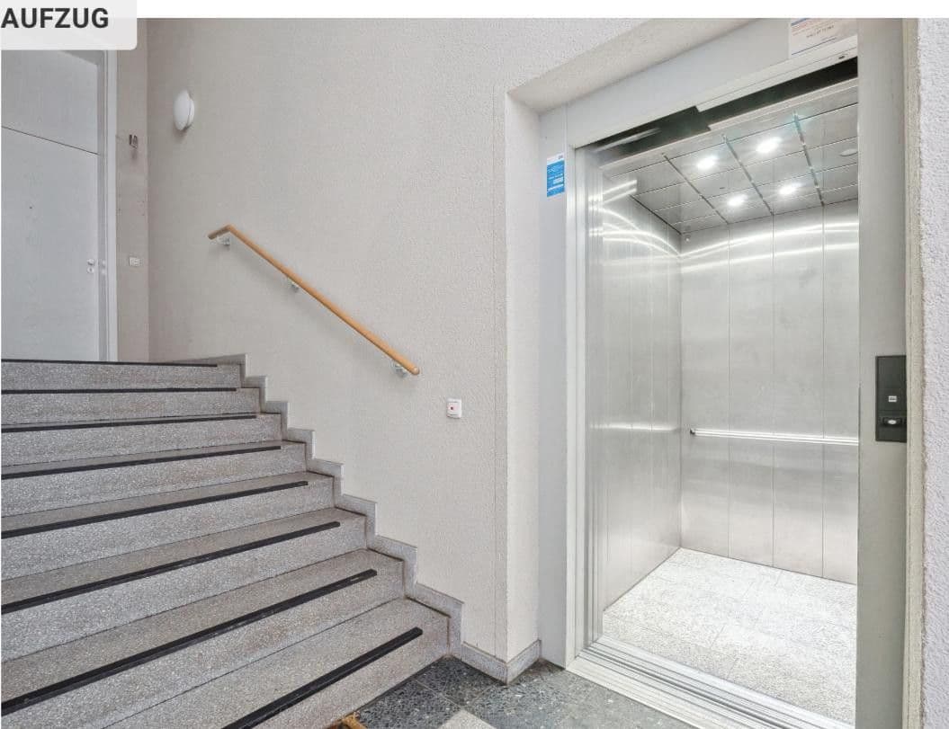 Pronájem bytu 2+kk 98 m², Uferstraße 19, Leipzig, Sasko Pronájem bytu 2+kk 98 m², Uferstraße 19, Leipzig, Sasko