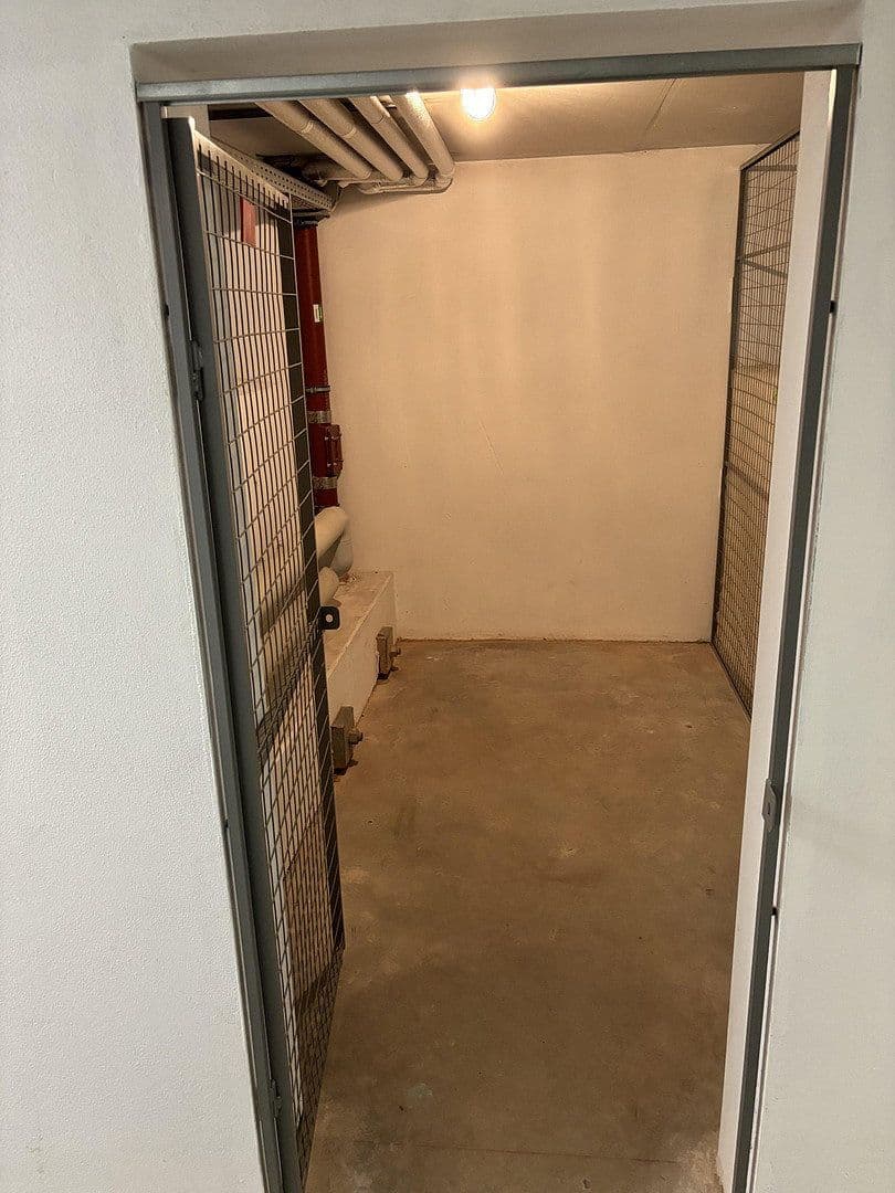 Pronájem bytu 2+kk 98 m², Uferstraße 19, Leipzig, Sasko Pronájem bytu 2+kk 98 m², Uferstraße 19, Leipzig, Sasko