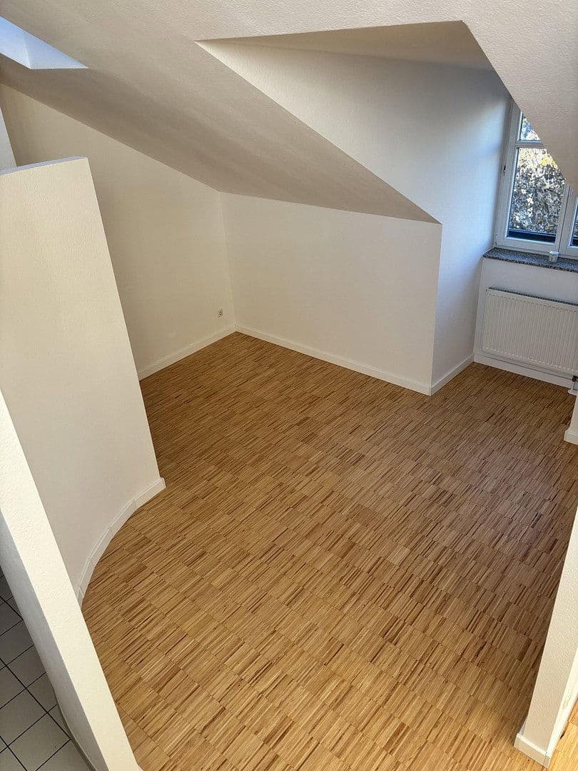 Pronájem bytu 2+kk 98 m², Uferstraße 19, Leipzig, Sasko Pronájem bytu 2+kk 98 m², Uferstraße 19, Leipzig, Sasko