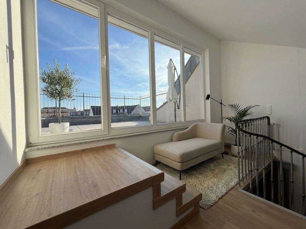 Pronájem bytu 2+kk 98 m², Uferstraße 19, Leipzig, Sasko Pronájem bytu 2+kk 98 m², Uferstraße 19, Leipzig, Sasko