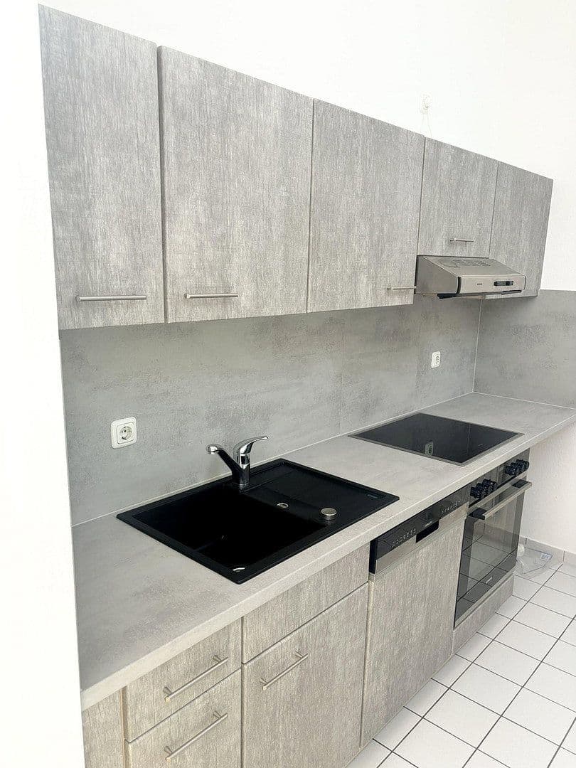 Pronájem bytu 2+kk 98 m², Uferstraße 19, Leipzig, Sasko Pronájem bytu 2+kk 98 m², Uferstraße 19, Leipzig, Sasko