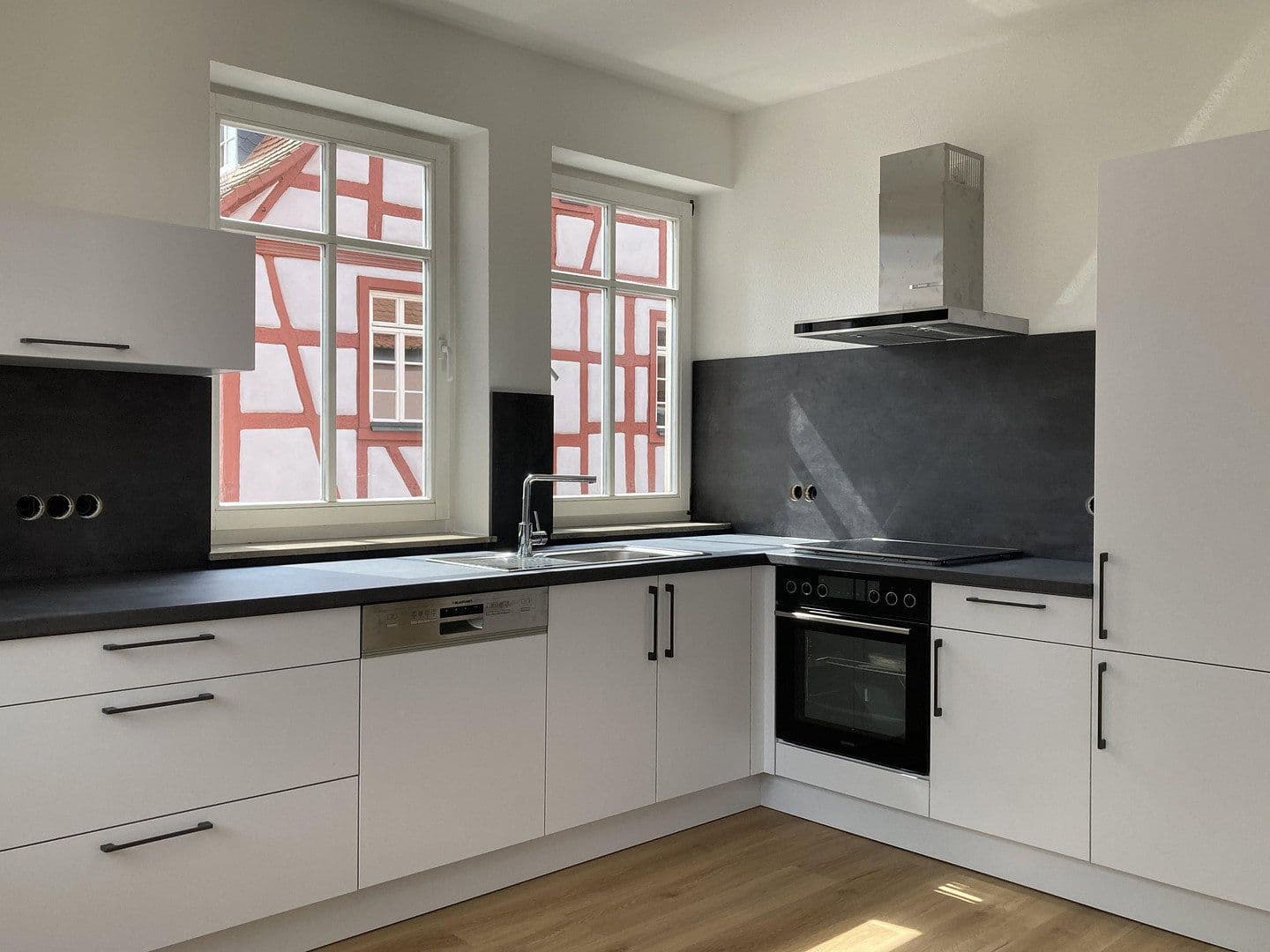 Pronájem bytu 3+kk 90 m², Römerstraße 66, Obernburg am Main, Bavorsko Pronájem bytu 3+kk 90 m², Römerstraße 66, Obernburg am Main, Bavorsko