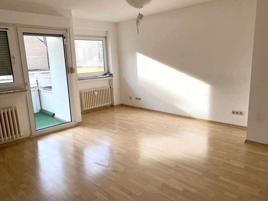 Pronájem bytu 1+1 38 m², Schiersteiner Straße, Wiesbaden, Hessen Pronájem bytu 1+1 38 m², Schiersteiner Straße, Wiesbaden, Hessen