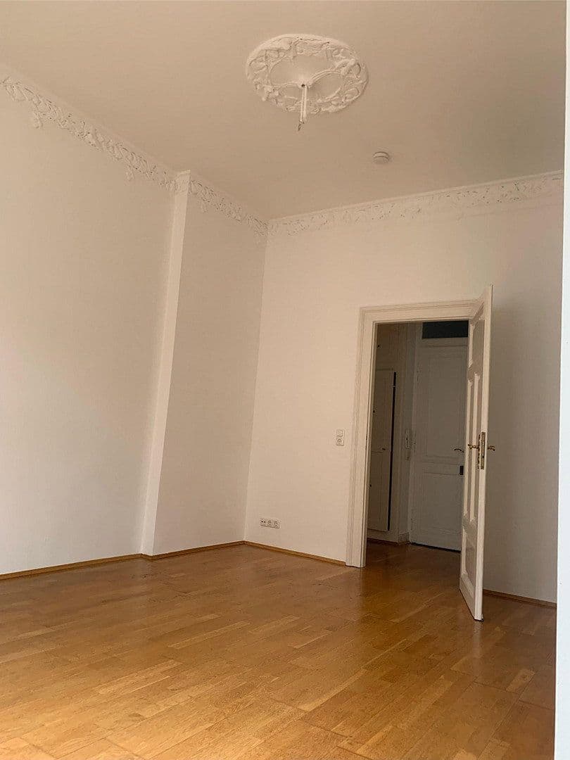 Pronájem bytu 2+1 56 m², Gneisenaustrasse 10, Wiesbaden, Hessen Pronájem bytu 2+1 56 m², Gneisenaustrasse 10, Wiesbaden, Hessen