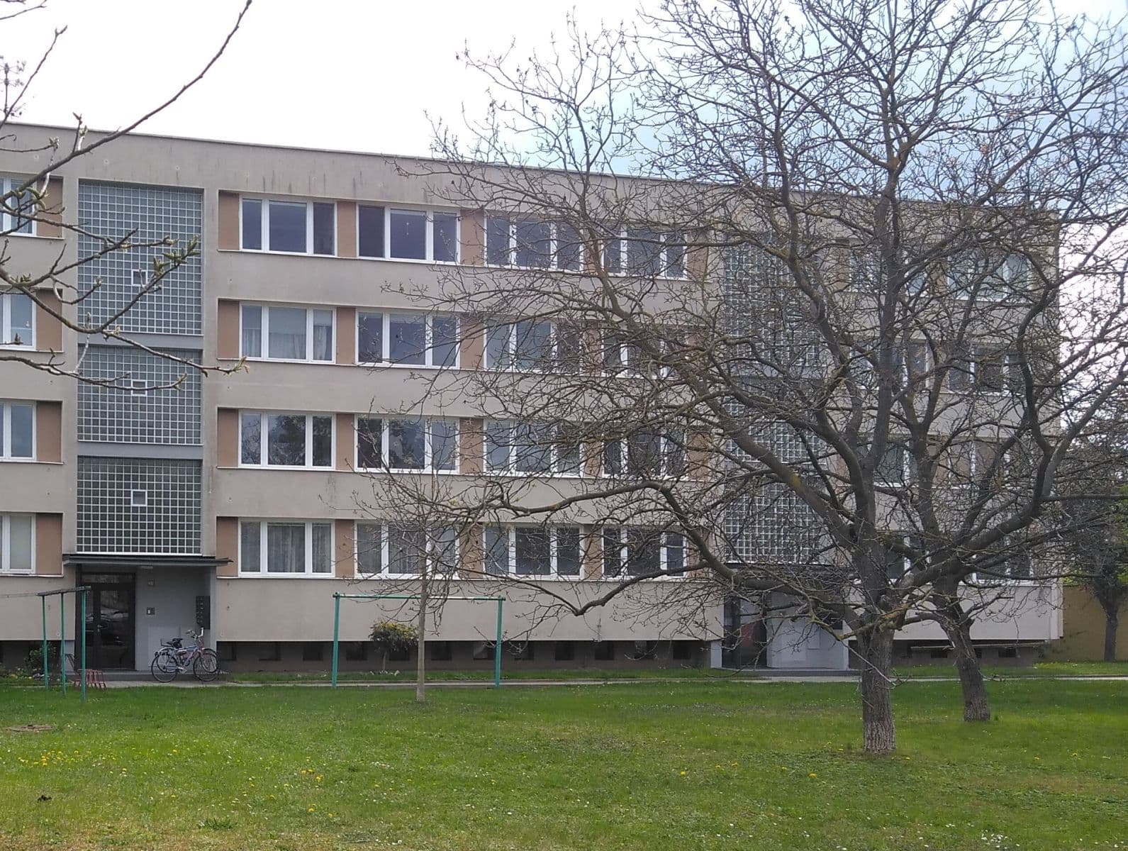 Prodej bytu 1+1 33 m², Čihákova, Poděbrady, Středočeský kraj Prodej bytu 1+1 33 m², Čihákova, Poděbrady, Středočeský kraj