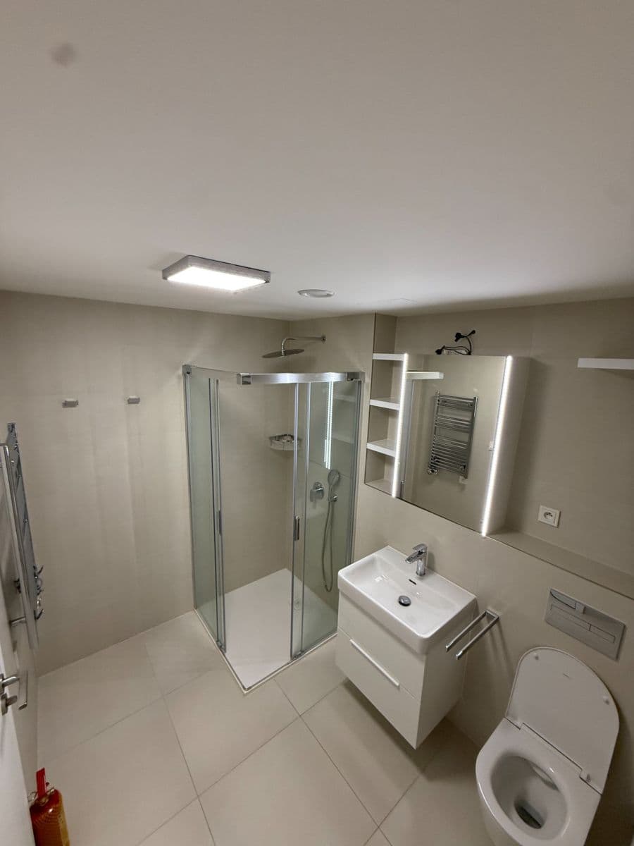 Pronájem bytu 1+kk 36 m², Vrbova, Praha, Praha Pronájem bytu 1+kk 36 m², Vrbova, Praha, Praha