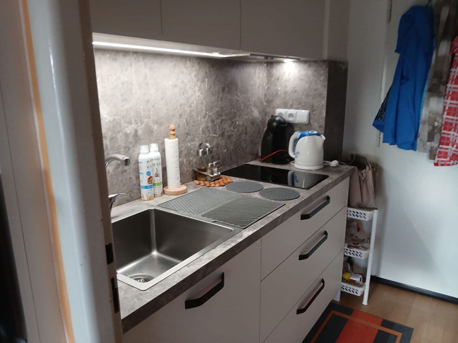 Pronájem bytu 1+kk 27 m², Horní Valy, Hodonín, Jihomoravský kraj Pronájem bytu 1+kk 27 m², Horní Valy, Hodonín, Jihomoravský kraj