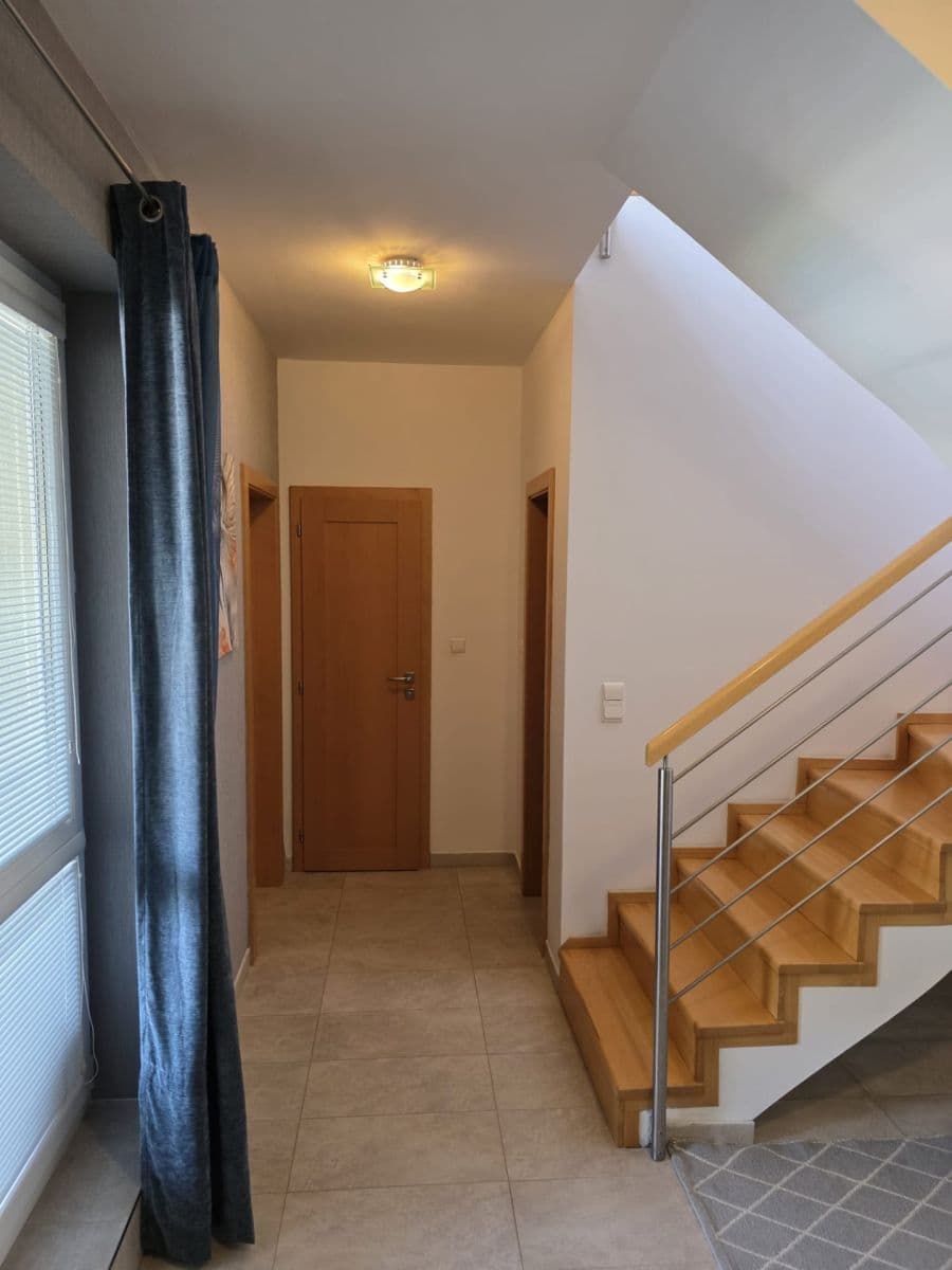 Prodej bytu 5+1 180 m², Lužná, Petržalka, Bratislavský kraj Prodej bytu 5+1 180 m², Lužná, Petržalka, Bratislavský kraj