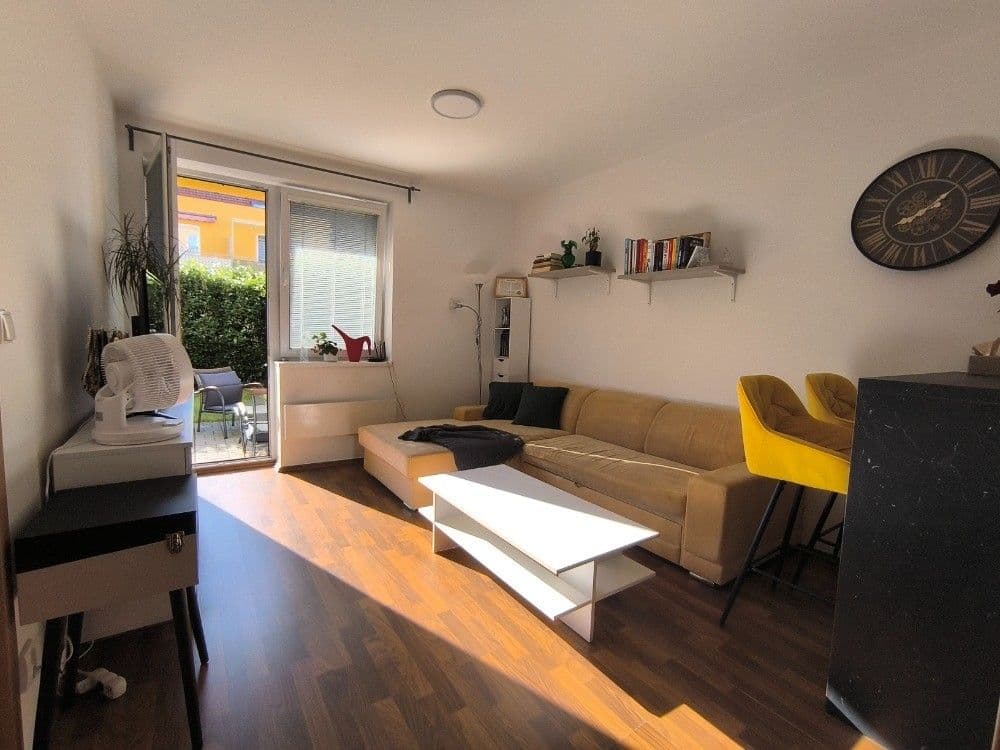 Prodej bytu 2+kk 40 m², Mirešická, Jinočany, Středočeský kraj Prodej bytu 2+kk 40 m², Mirešická, Jinočany, Středočeský kraj