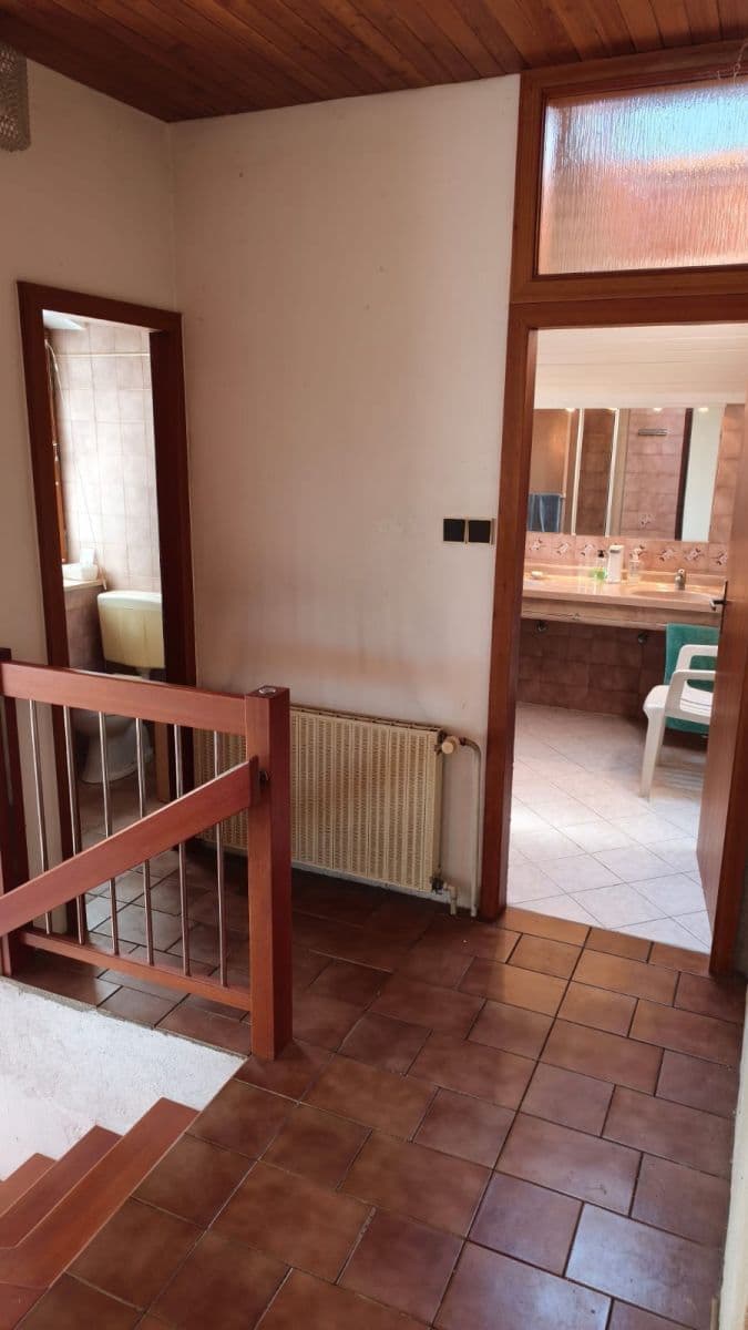 Prodej domu 215 m², pozemek 700 m², Husova, Zeleneč, Středočeský kraj Prodej domu 215 m², pozemek 700 m², Husova, Zeleneč, Středočeský kraj