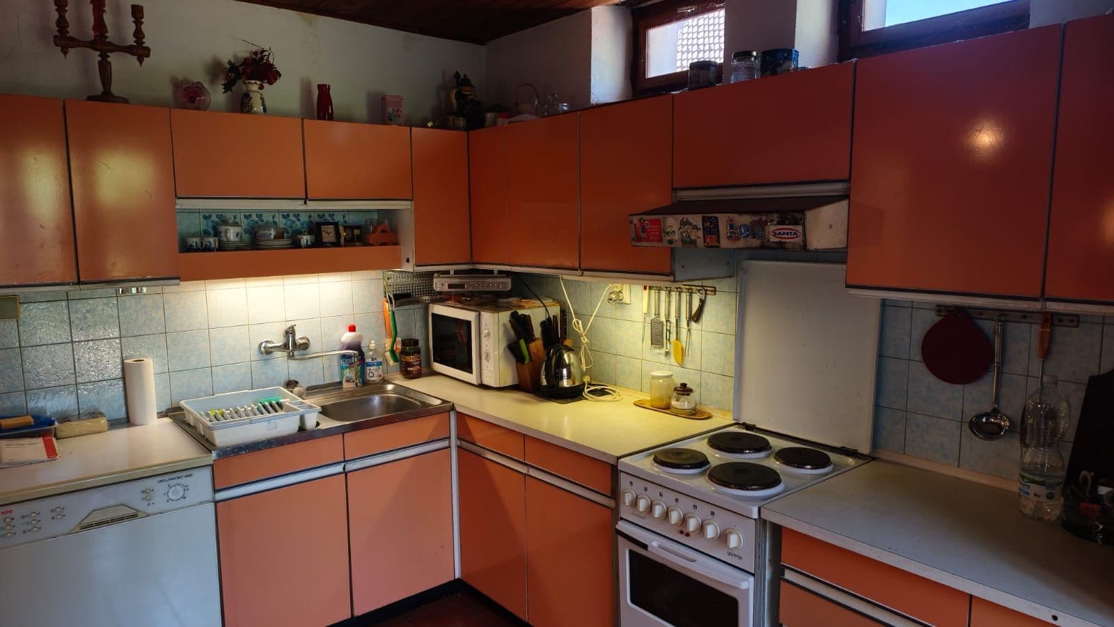 Prodej domu 215 m², pozemek 700 m², Husova, Zeleneč, Středočeský kraj Prodej domu 215 m², pozemek 700 m², Husova, Zeleneč, Středočeský kraj