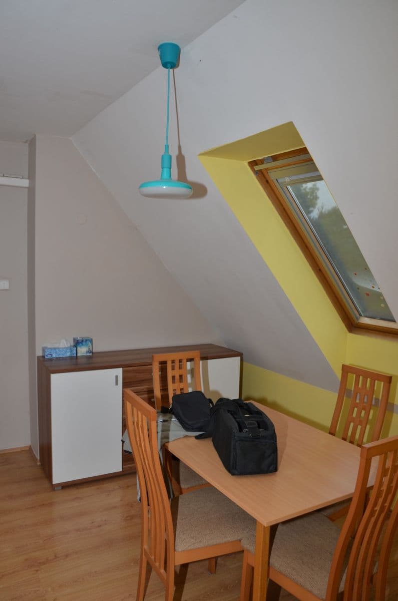 Pronájem bytu 3+kk 100 m², Bratislavská, Břeclav, Jihomoravský kraj Pronájem bytu 3+kk 100 m², Bratislavská, Břeclav, Jihomoravský kraj