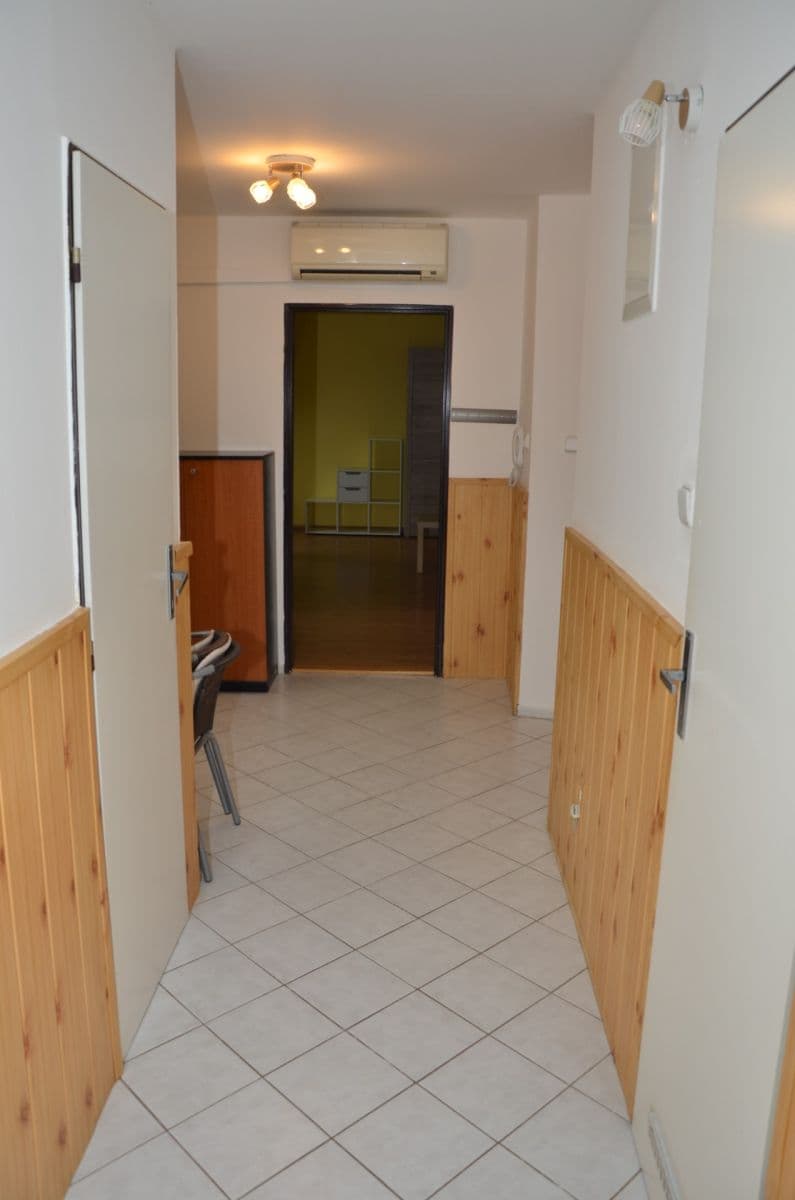 Pronájem bytu 3+kk 100 m², Bratislavská, Břeclav, Jihomoravský kraj Pronájem bytu 3+kk 100 m², Bratislavská, Břeclav, Jihomoravský kraj