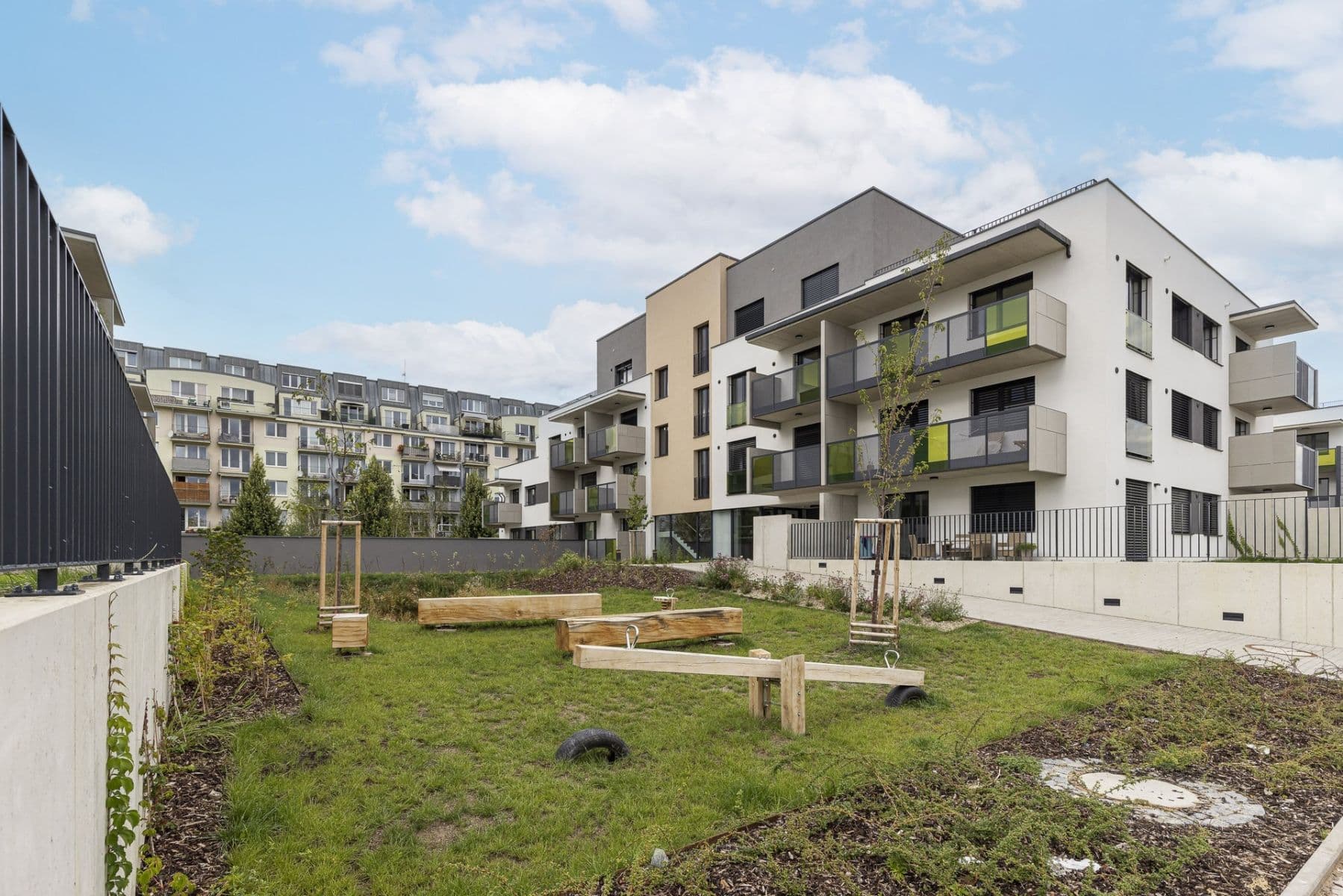 Pronájem bytu 1+kk 37 m², Nebřenická, Praha, Praha Pronájem bytu 1+kk 37 m², Nebřenická, Praha, Praha