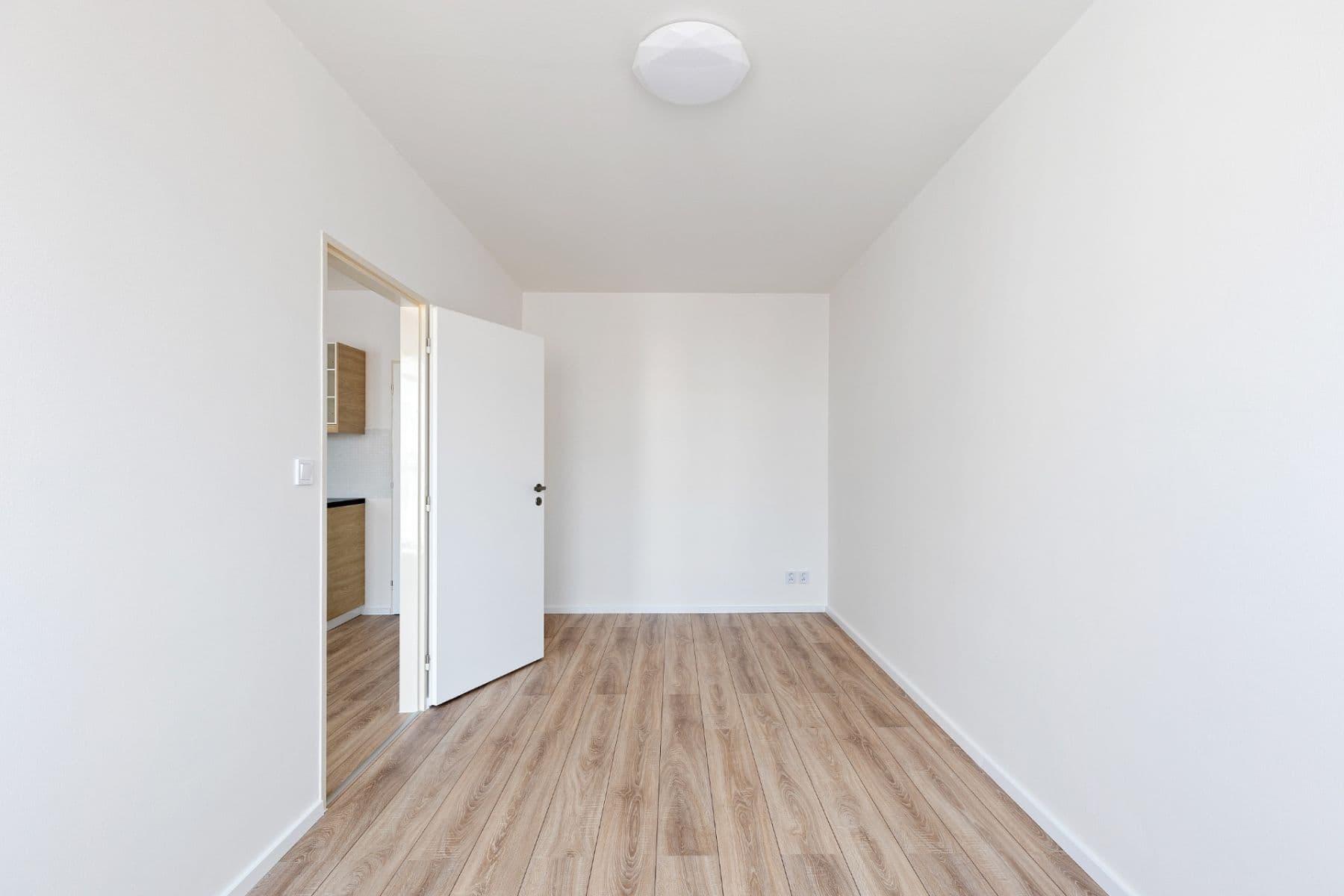 Pronájem bytu 2+kk 46 m², Hnězdenská, Praha, Praha Pronájem bytu 2+kk 46 m², Hnězdenská, Praha, Praha