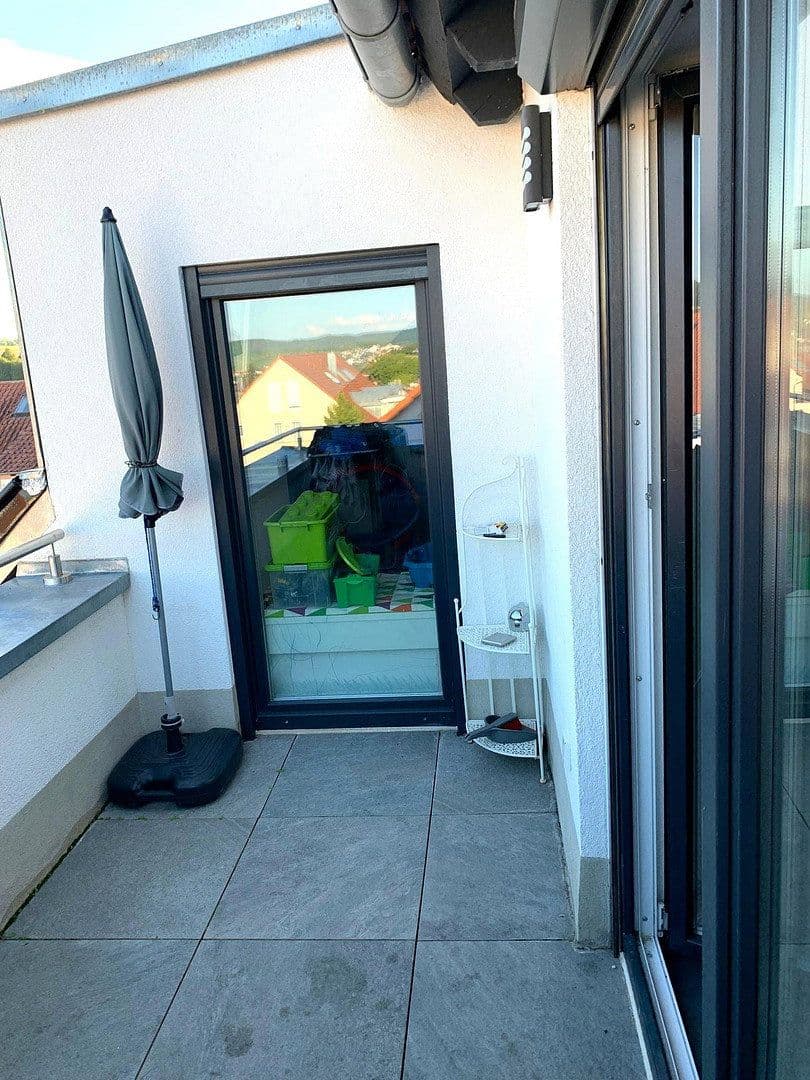 Pronájem bytu 3+1 86 m², August Lämmle Str. 27, Oberderdingen, Bádensko-Württembersko Pronájem bytu 3+1 86 m², August Lämmle Str. 27, Oberderdingen, Bádensko-Württembersko