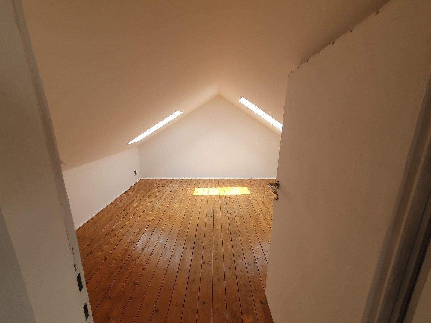 Prodej bytu 6+1 152 m², Wilhelm-Leuschner-Str. 40, Darmstadt, Hessen Prodej bytu 6+1 152 m², Wilhelm-Leuschner-Str. 40, Darmstadt, Hessen