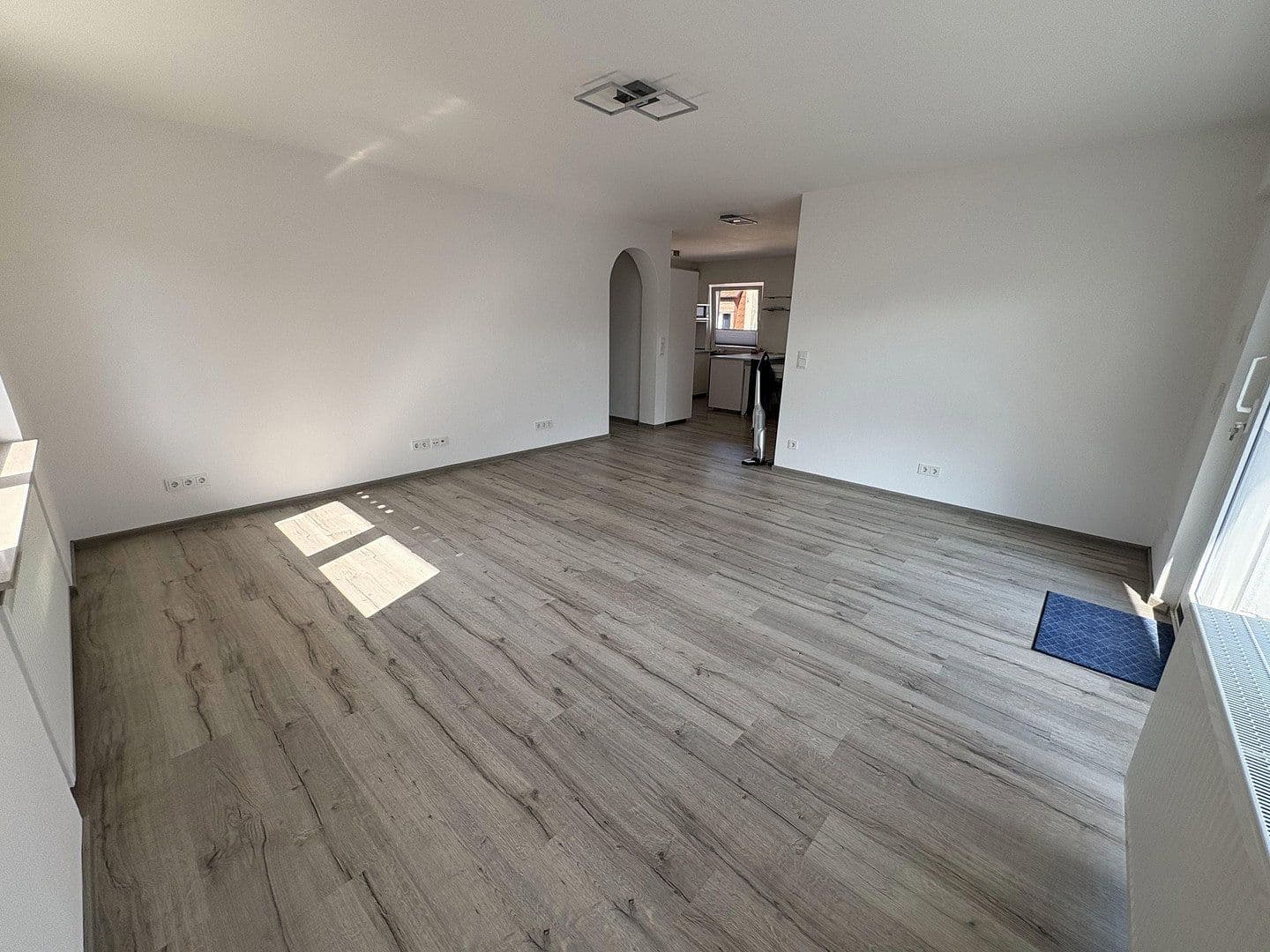 Pronájem bytu 4+1 96 m², Bad Vilbel, Hessen Pronájem bytu 4+1 96 m², Bad Vilbel, Hessen
