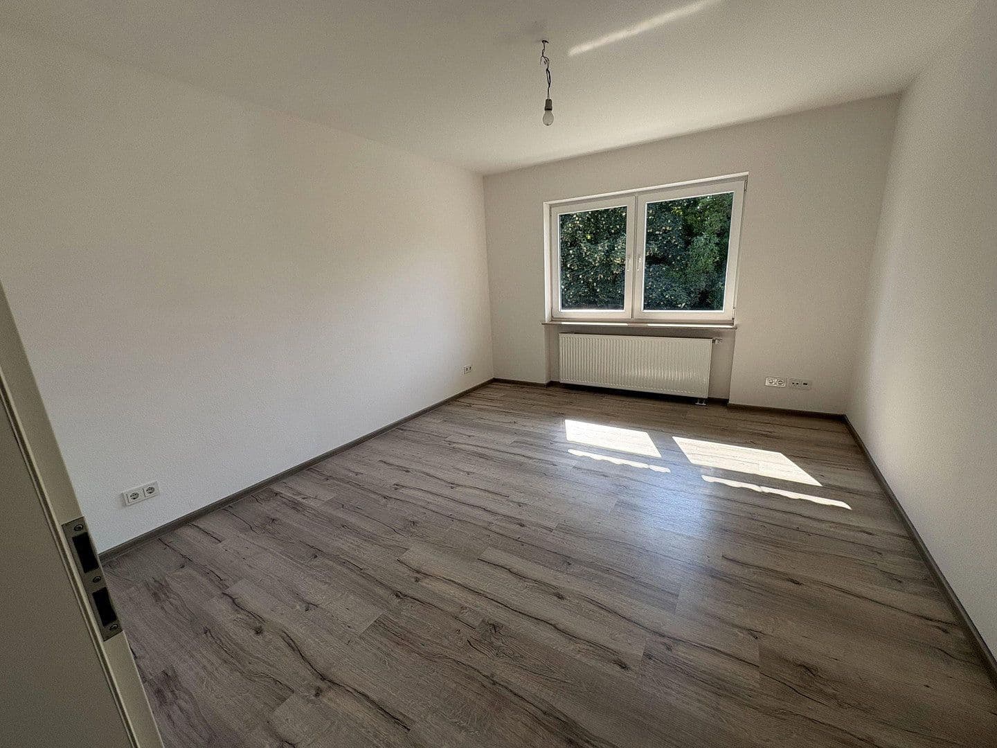 Pronájem bytu 4+1 96 m², Bad Vilbel, Hessen Pronájem bytu 4+1 96 m², Bad Vilbel, Hessen