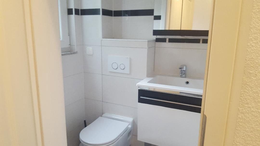 Pronájem domu 244 m², pozemek 384 m², Leverkusen, Severní Porýní-Vestfálsko Pronájem domu 244 m², pozemek 384 m², Leverkusen, Severní Porýní-Vestfálsko
