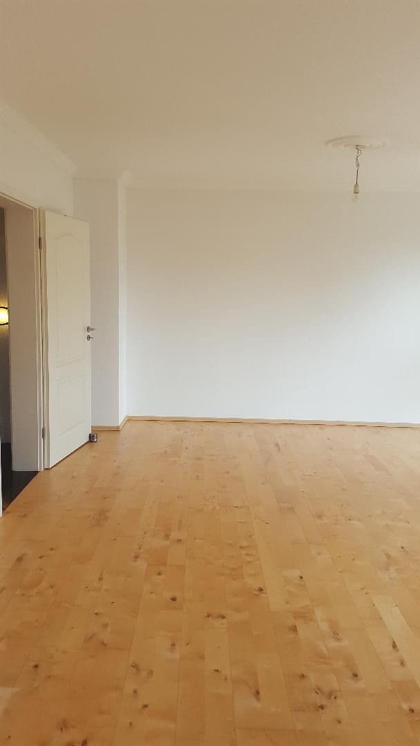 Pronájem domu 244 m², pozemek 384 m², Leverkusen, Severní Porýní-Vestfálsko Pronájem domu 244 m², pozemek 384 m², Leverkusen, Severní Porýní-Vestfálsko