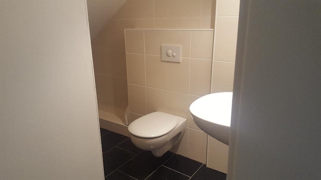 Pronájem domu 244 m², pozemek 384 m², Leverkusen, Severní Porýní-Vestfálsko Pronájem domu 244 m², pozemek 384 m², Leverkusen, Severní Porýní-Vestfálsko