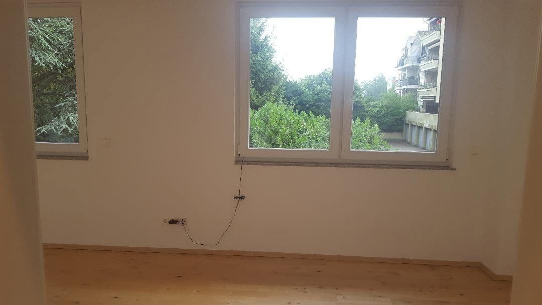 Pronájem domu 244 m², pozemek 384 m², Leverkusen, Severní Porýní-Vestfálsko Pronájem domu 244 m², pozemek 384 m², Leverkusen, Severní Porýní-Vestfálsko