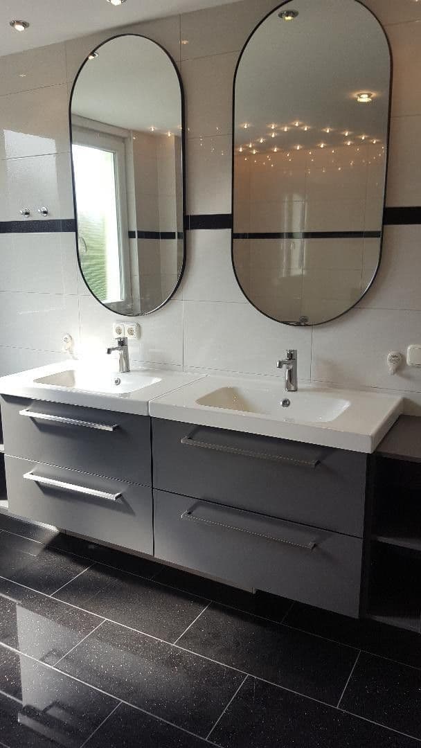 Pronájem domu 244 m², pozemek 384 m², Leverkusen, Severní Porýní-Vestfálsko Pronájem domu 244 m², pozemek 384 m², Leverkusen, Severní Porýní-Vestfálsko