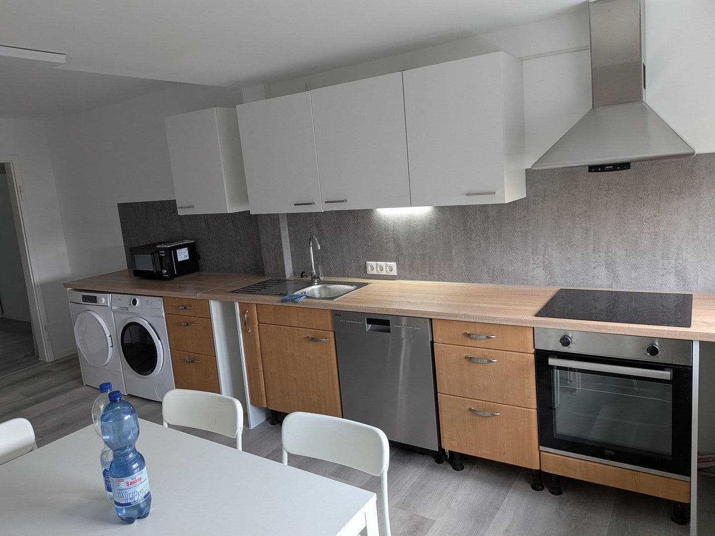 Pronájem bytu 5+1 83 m², Zeppelinstraße 42, Mannheim, Bádensko-Württembersko Pronájem bytu 5+1 83 m², Zeppelinstraße 42, Mannheim, Bádensko-Württembersko