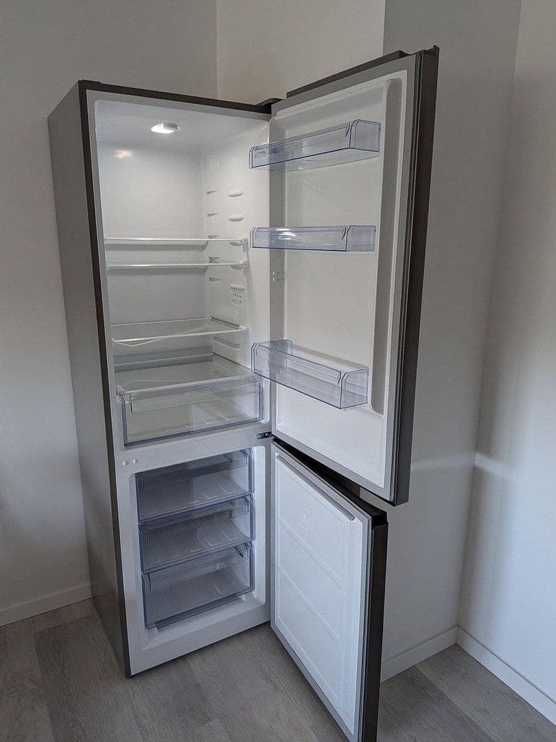 Pronájem bytu 5+1 83 m², Zeppelinstraße 42, Mannheim, Bádensko-Württembersko Pronájem bytu 5+1 83 m², Zeppelinstraße 42, Mannheim, Bádensko-Württembersko