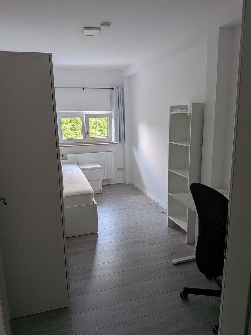 Pronájem bytu 5+1 83 m², Zeppelinstraße 42, Mannheim, Bádensko-Württembersko Pronájem bytu 5+1 83 m², Zeppelinstraße 42, Mannheim, Bádensko-Württembersko