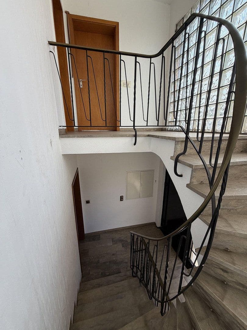 Prodej domu 144 m², pozemek 529 m², Dormagen, Severní Porýní-Vestfálsko Prodej domu 144 m², pozemek 529 m², Dormagen, Severní Porýní-Vestfálsko