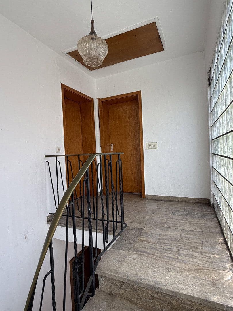 Prodej domu 144 m², pozemek 529 m², Dormagen, Severní Porýní-Vestfálsko Prodej domu 144 m², pozemek 529 m², Dormagen, Severní Porýní-Vestfálsko