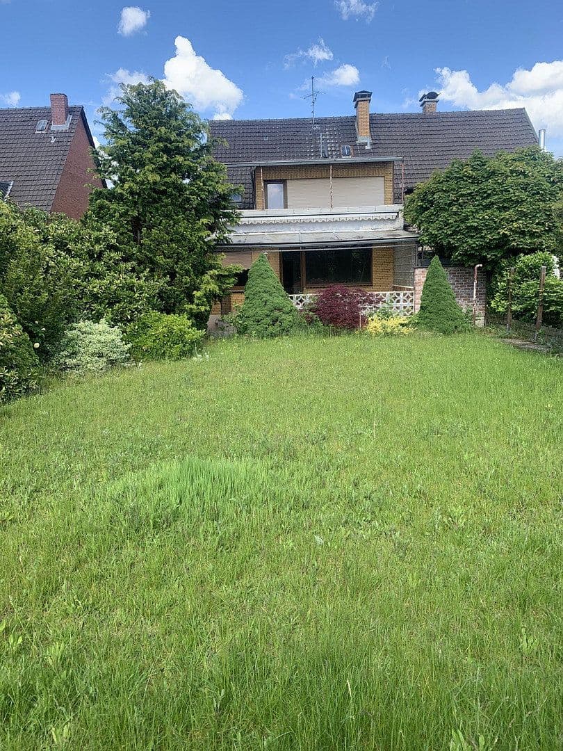 Prodej domu 144 m², pozemek 529 m², Dormagen, Severní Porýní-Vestfálsko Prodej domu 144 m², pozemek 529 m², Dormagen, Severní Porýní-Vestfálsko