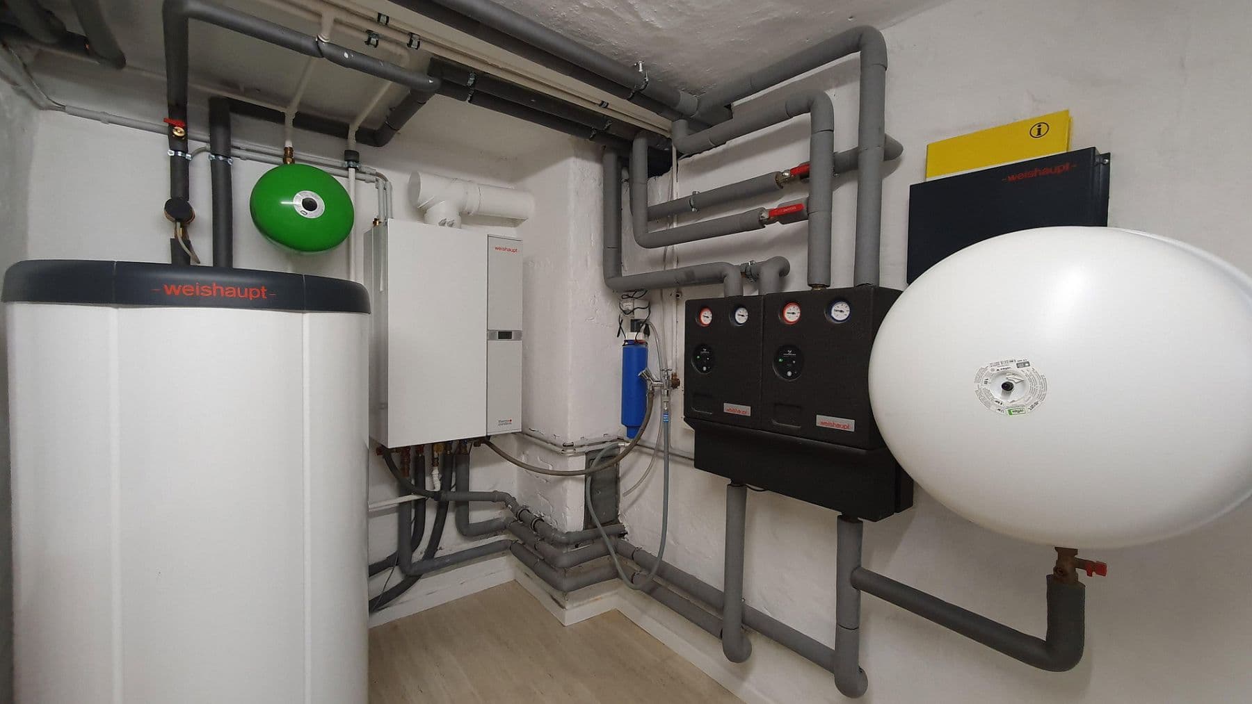 Prodej domu 323 m², pozemek 833 m², Remscheid, Severní Porýní-Vestfálsko Prodej domu 323 m², pozemek 833 m², Remscheid, Severní Porýní-Vestfálsko