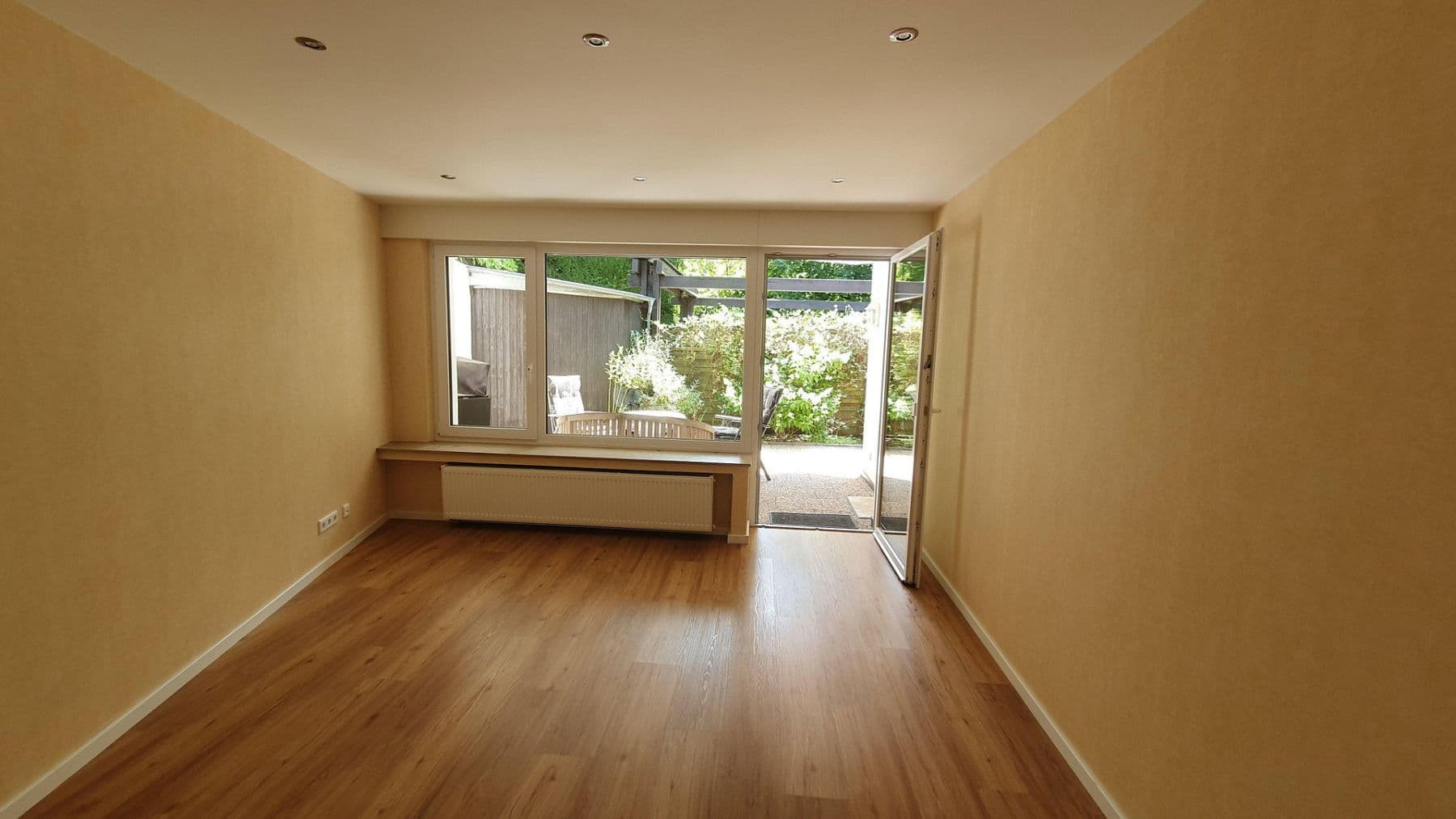Prodej domu 323 m², pozemek 833 m², Remscheid, Severní Porýní-Vestfálsko Prodej domu 323 m², pozemek 833 m², Remscheid, Severní Porýní-Vestfálsko