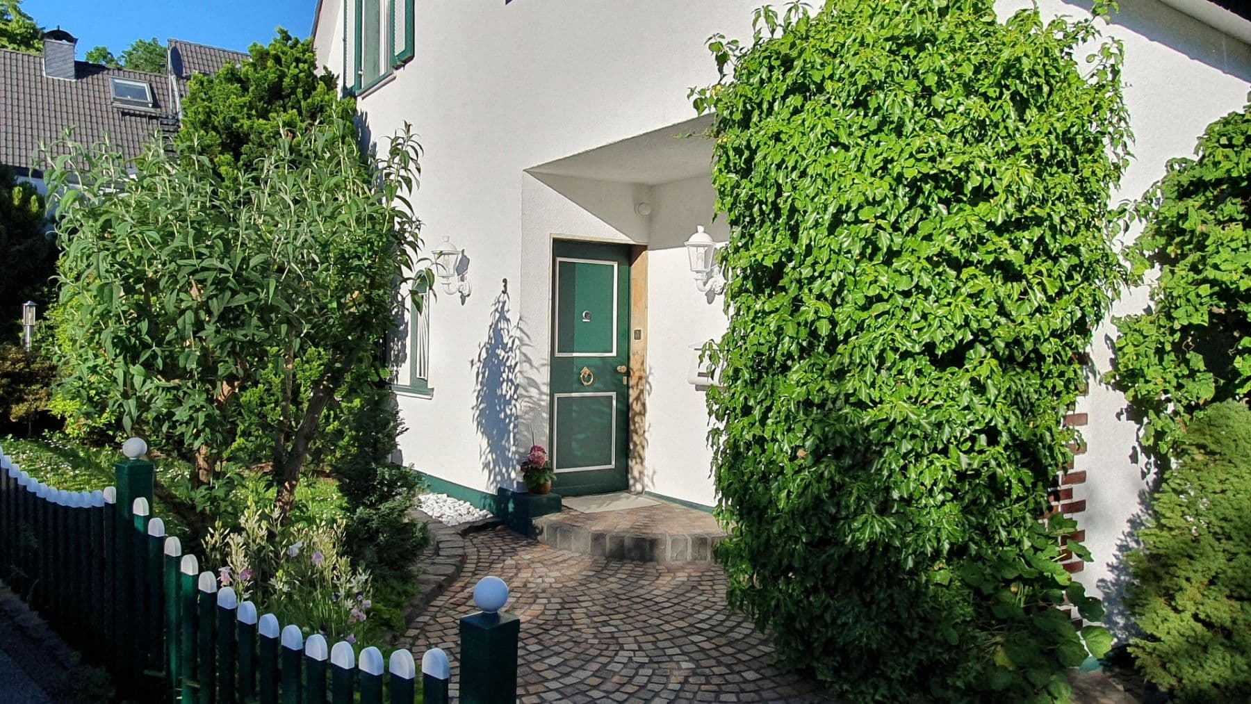 Prodej domu 323 m², pozemek 833 m², Remscheid, Severní Porýní-Vestfálsko Prodej domu 323 m², pozemek 833 m², Remscheid, Severní Porýní-Vestfálsko