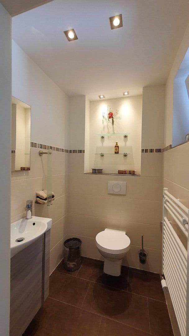 Prodej domu 323 m², pozemek 833 m², Remscheid, Severní Porýní-Vestfálsko Prodej domu 323 m², pozemek 833 m², Remscheid, Severní Porýní-Vestfálsko