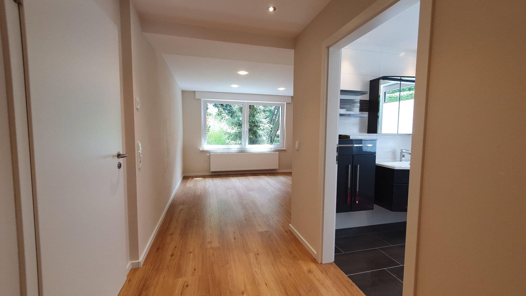 Prodej domu 323 m², pozemek 833 m², Remscheid, Severní Porýní-Vestfálsko Prodej domu 323 m², pozemek 833 m², Remscheid, Severní Porýní-Vestfálsko