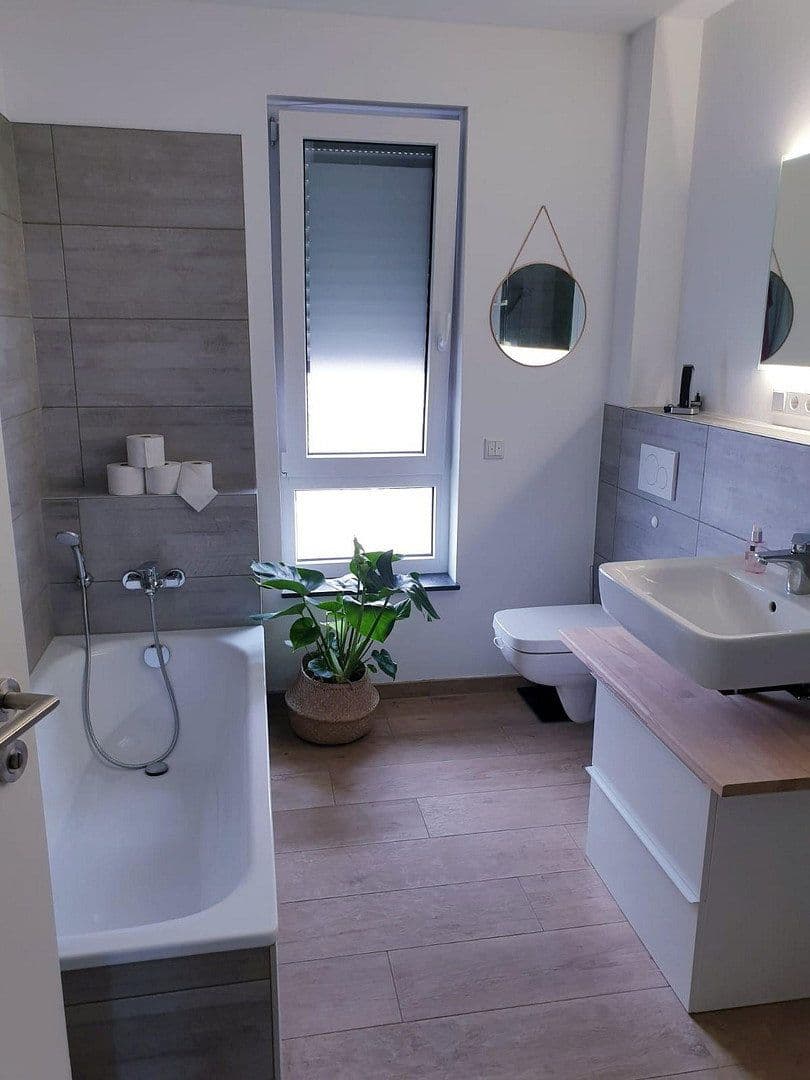 Prodej domu 134 m², pozemek 278 m², Nettetal, Severní Porýní-Vestfálsko Prodej domu 134 m², pozemek 278 m², Nettetal, Severní Porýní-Vestfálsko